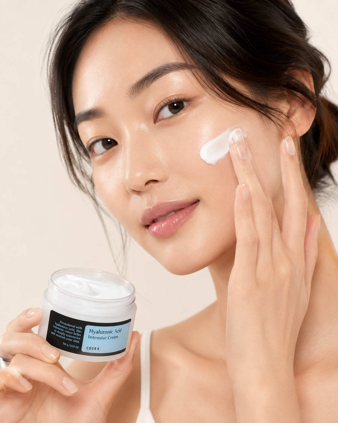 Profumi, skincare, dettagli.